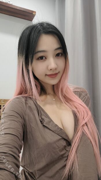 Dear chuu  page leaked private photo uncensored HD quality