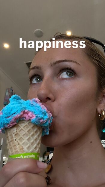 Delilah belle hamlin page leaked private photo uncensored HD quality