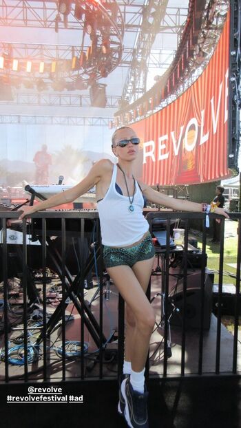 Delilah belle hamlin page leaked private photo uncensored HD quality