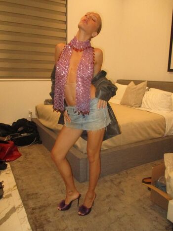 Delilah belle hamlin leaked private photo uncensored HD quality