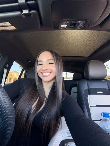 Demetria obilor leaked private photo uncensored HD quality