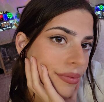 Develique page leaked private photo uncensored HD quality