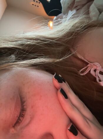 Diovana konigsreuter  page leaked private photo uncensored HD quality