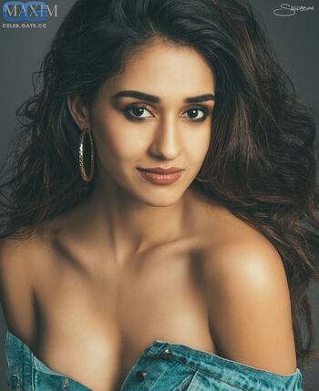 Disha patani  page leaked private photo uncensored HD quality