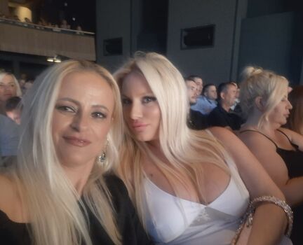 Domace matorke milf ex yu  page leaked private photo uncensored HD quality