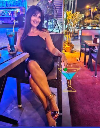 Domace matorke milf ex yu  page leaked private photo uncensored HD quality