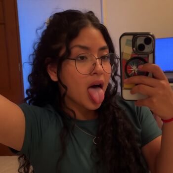 Domlinna leaked private photo uncensored HD quality