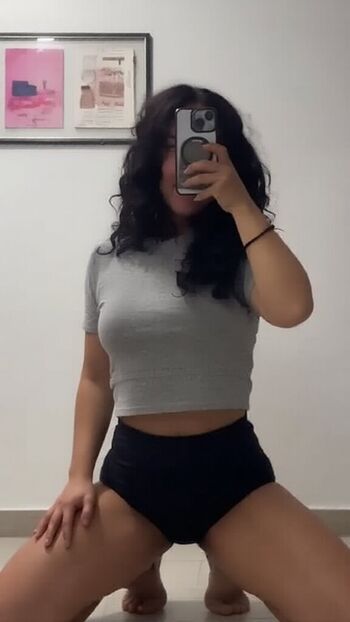 Domlinna leaked private photo uncensored HD quality