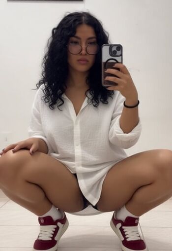 Domlinna leaked private photo uncensored HD quality