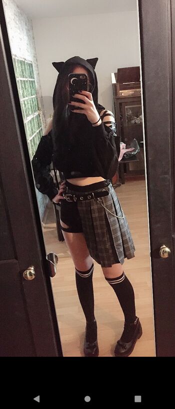 Edgar allan s hoe page leaked private photo uncensored HD quality