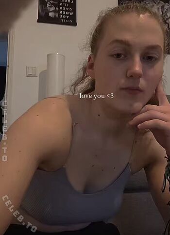 Einfachnurchristiinaa leaked private photo uncensored HD quality