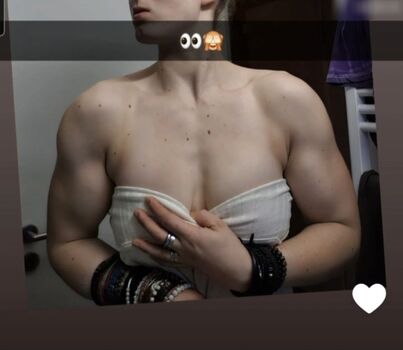 Einfachnurchristiinaa leaked private photo uncensored HD quality