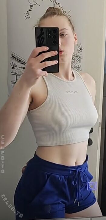 Einfachnurchristiinaa leaked private photo uncensored HD quality