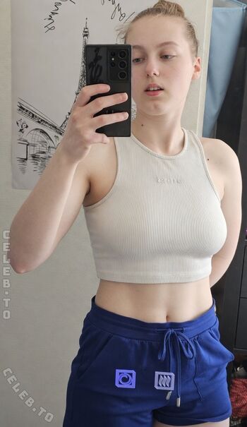 Einfachnurchristiinaa leaked private photo uncensored HD quality