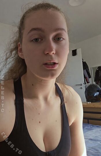 Einfachnurchristiinaa leaked private photo uncensored HD quality
