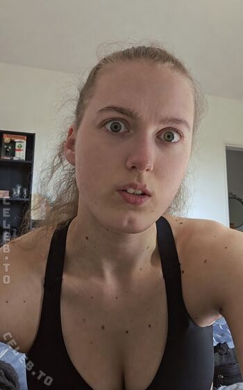 Einfachnurchristiinaa leaked private photo uncensored HD quality