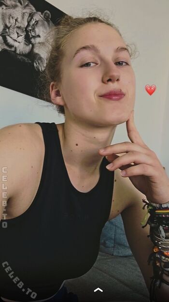 Einfachnurchristiinaa leaked private photo uncensored HD quality