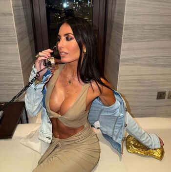 Elisabetta gregoraci page leaked private photo uncensored HD quality