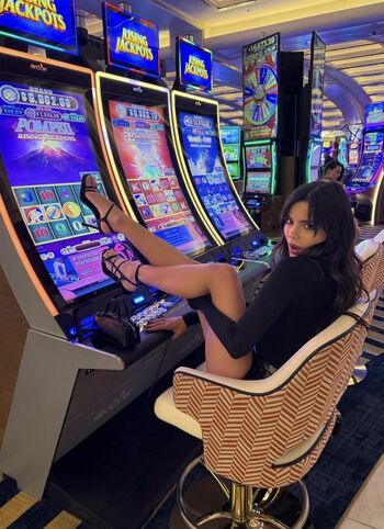 Ella mendelsohn page leaked private photo uncensored HD quality