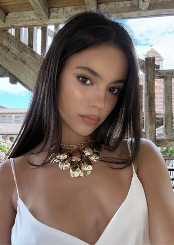 Ella mendelsohn page leaked private photo uncensored HD quality