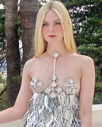 Elle fanning leaked private photo uncensored HD quality