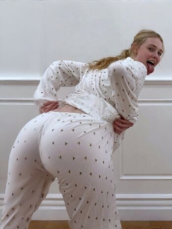 Elle fanning leaked private photo uncensored HD quality