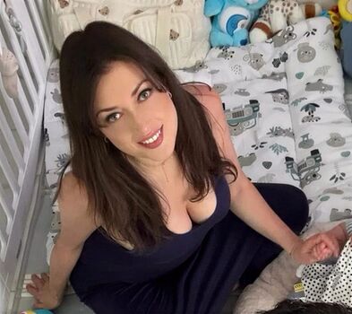Elsa esnoult leaked private photo uncensored HD quality