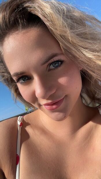 Emerald gordon wulf leaked private photo uncensored HD quality