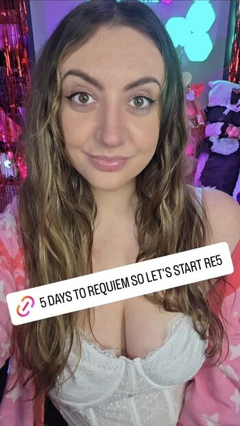 Emidivergent leaked private photo uncensored HD quality