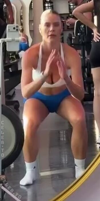 Emilia bte page leaked private photo uncensored HD quality