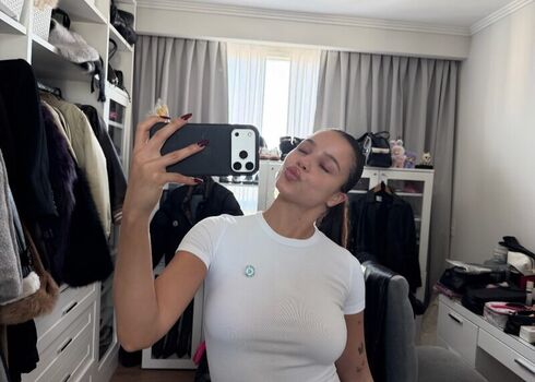 Emilia mernes page leaked private photo uncensored HD quality