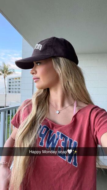 Emily elizabeth  page leaked private photo uncensored HD quality