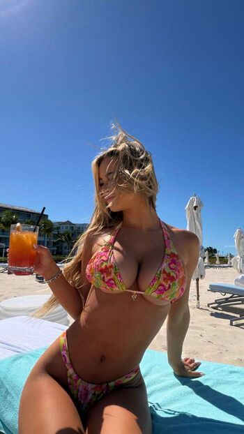 Emily elizabeth  page leaked private photo uncensored HD quality