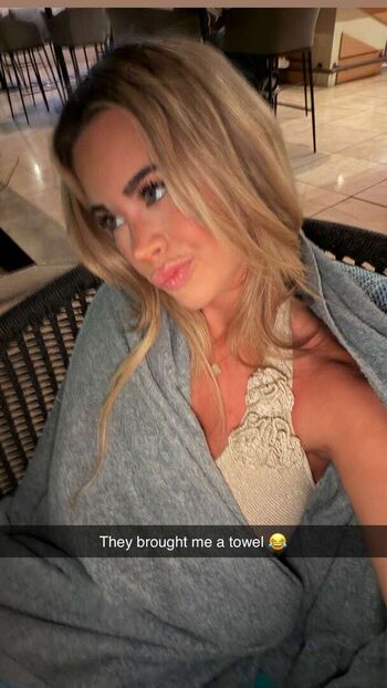 Emily elizabeth  page leaked private photo uncensored HD quality