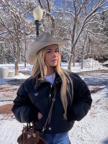 Emily elizabeth  page leaked private photo uncensored HD quality