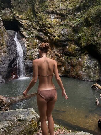 Emily feld  page leaked private photo uncensored HD quality