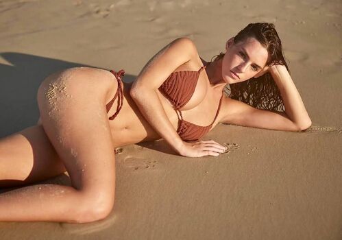 Emily feld  page leaked private photo uncensored HD quality