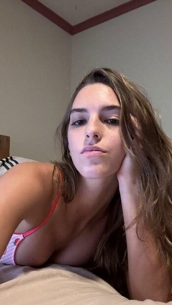 Emily feld  page leaked private photo uncensored HD quality