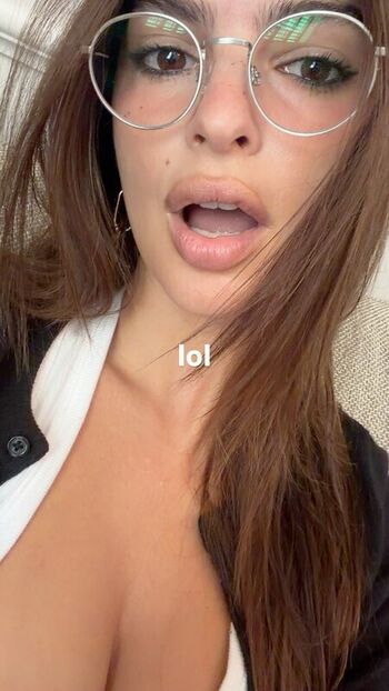Emily ratajkowski  page leaked private photo uncensored HD quality