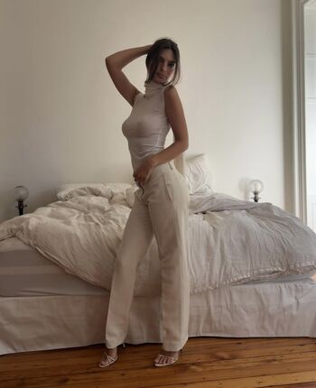 Emily ratajkowski  page leaked private photo uncensored HD quality