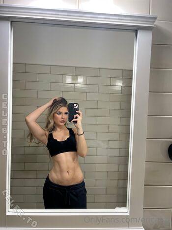 Emma moore  page leaked private photo uncensored HD quality