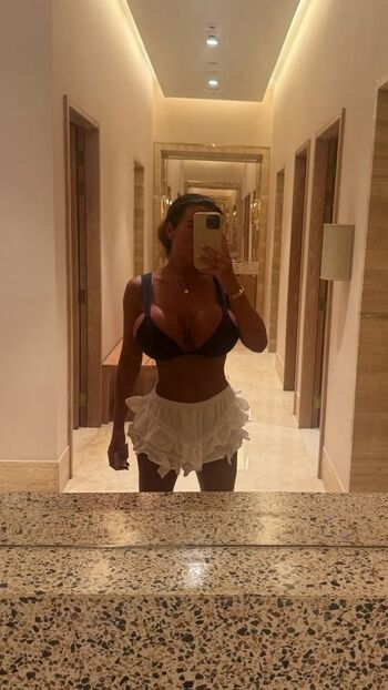 Emmymxoxo page leaked private photo uncensored HD quality