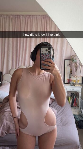 Ester dobrik page leaked private photo uncensored HD quality