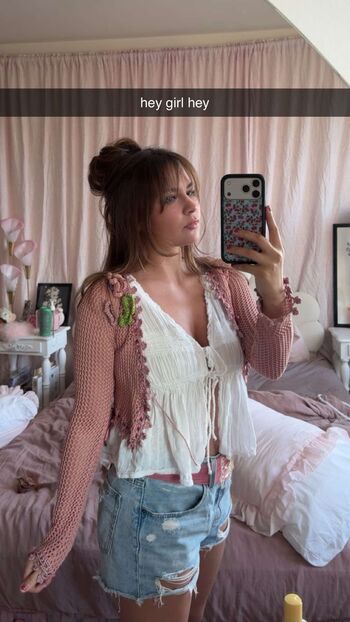 Ester dobrik page leaked private photo uncensored HD quality