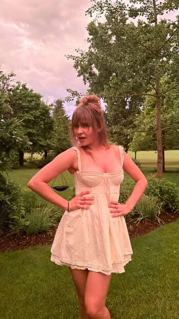 Ester dobrik page leaked private photo uncensored HD quality