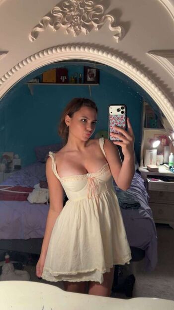 Ester dobrik page leaked private photo uncensored HD quality