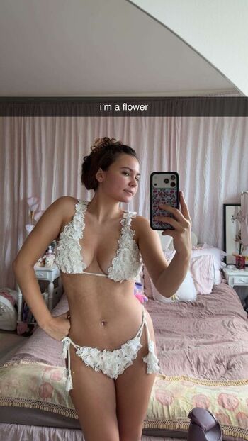 Ester dobrik leaked private photo uncensored HD quality