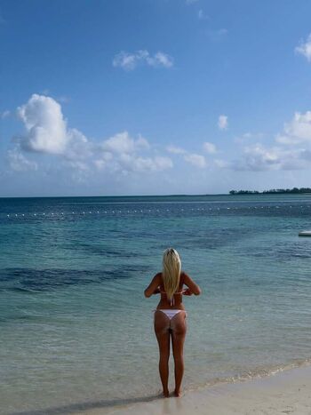 Estherbarbarosh leaked private photo uncensored HD quality