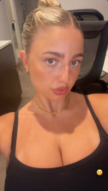 Eve elizabeth taylor page leaked private photo uncensored HD quality