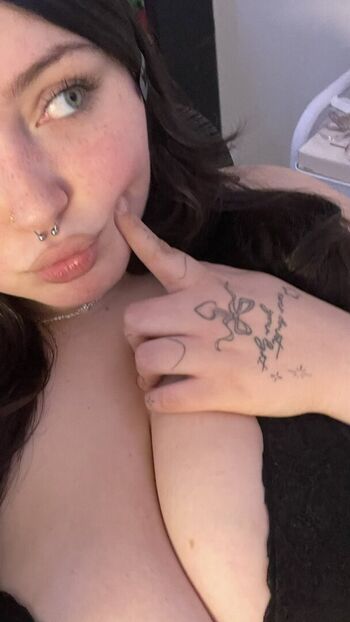 Evebabeqt leaked private photo uncensored HD quality
